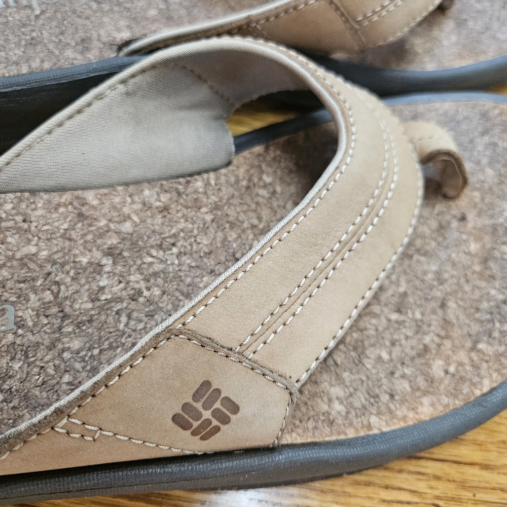 GUC Columbia Tan Sandals Comfortable Flip Flops - Picture 2 of 6